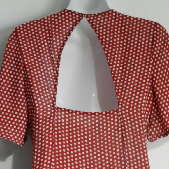 Superfoxx button down, flutter sleeve, open back, red and cream polka dot maxi - Picture 7 of 8